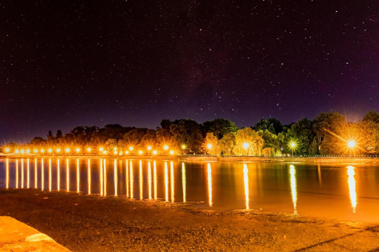Motel Dasiana Targu Jiu Bagian luar foto
