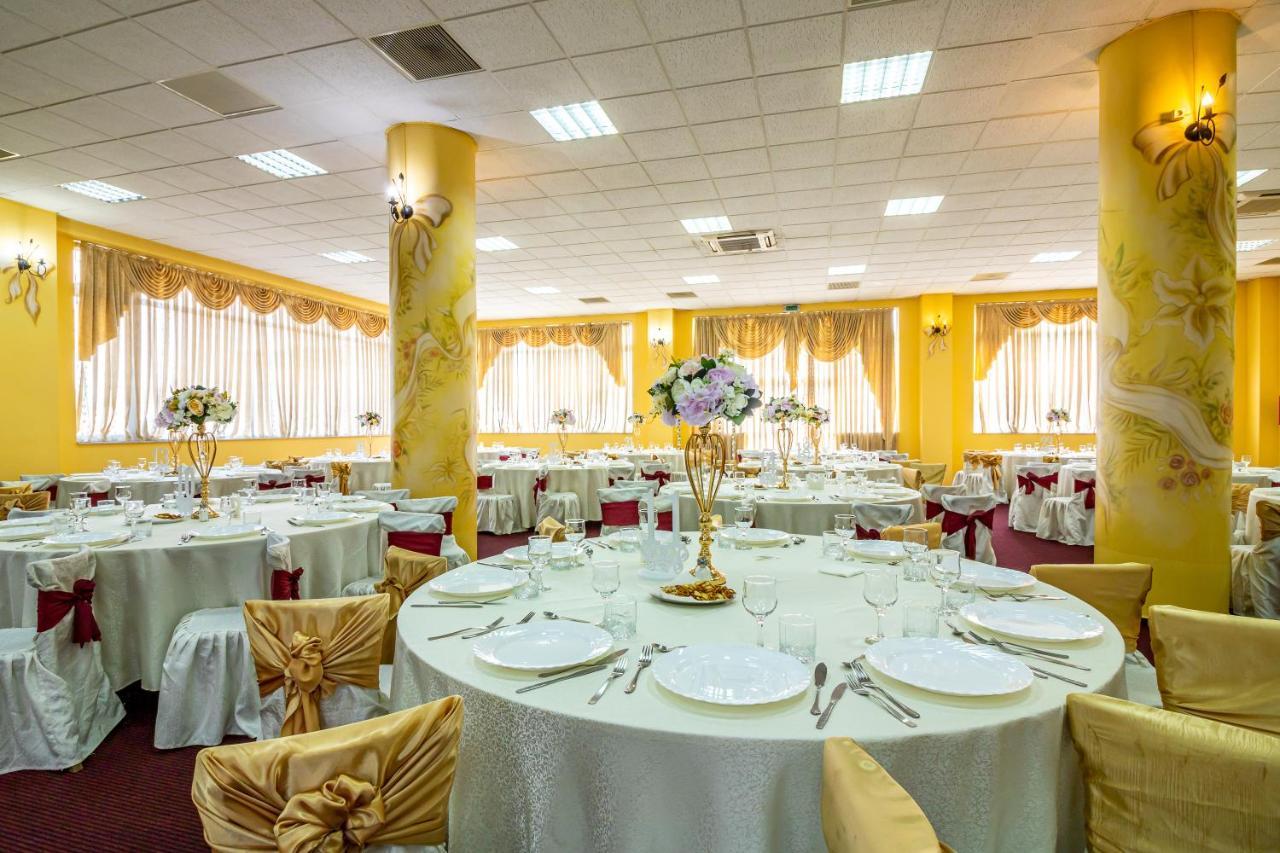 Motel Dasiana Targu Jiu Bagian luar foto