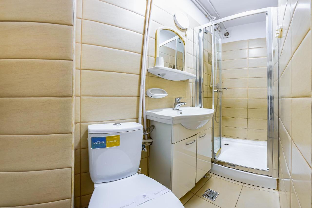 Motel Dasiana Targu Jiu Bagian luar foto