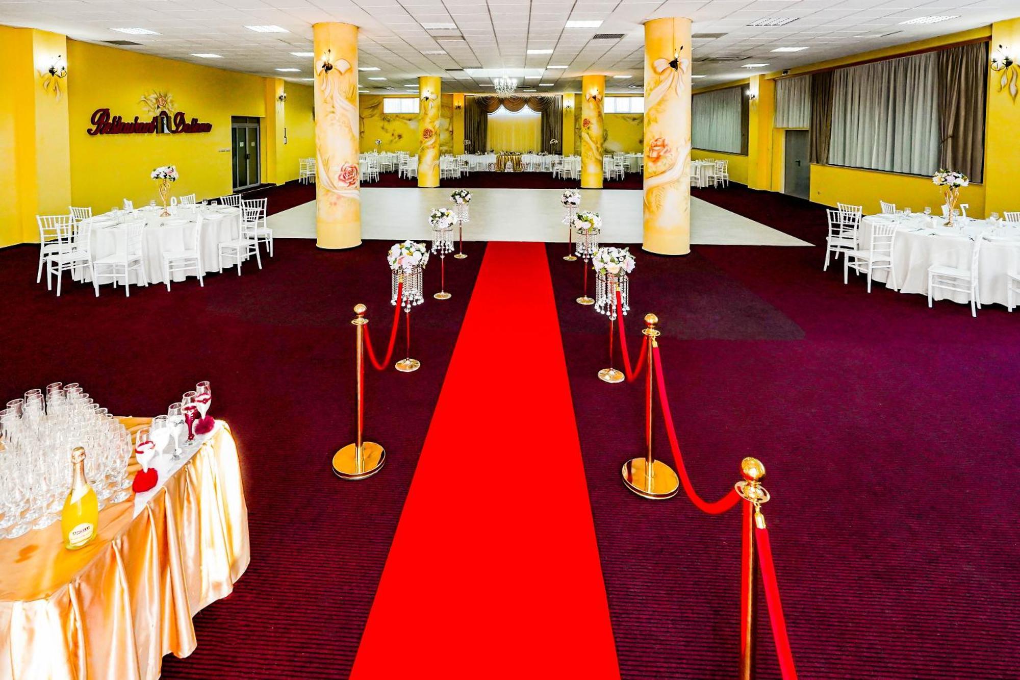 Motel Dasiana Targu Jiu Bagian luar foto