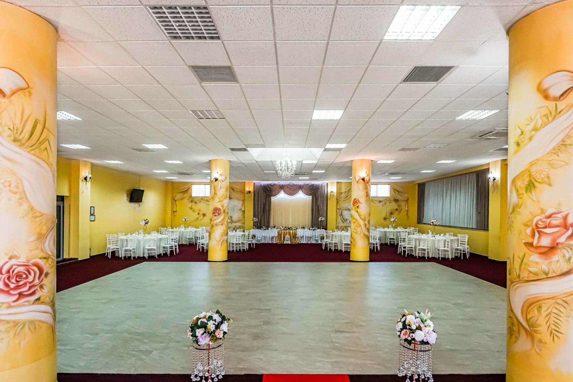Motel Dasiana Targu Jiu Bagian luar foto